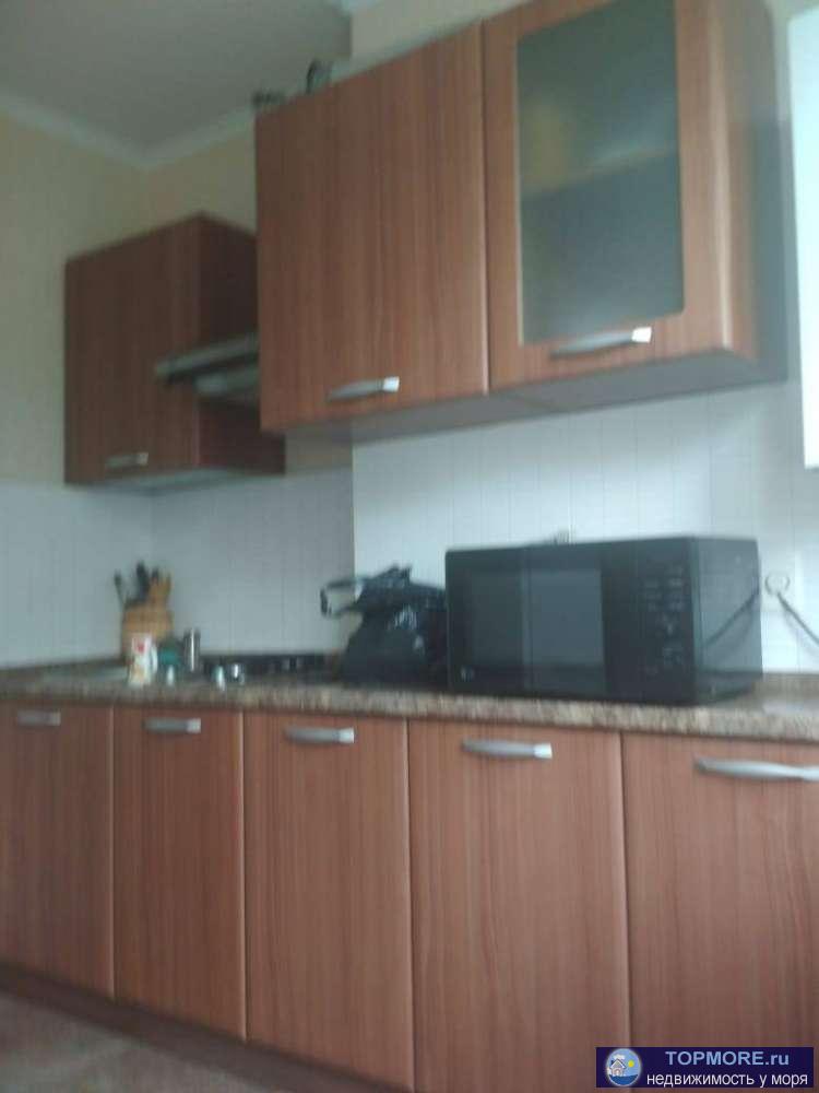 Продается большая квартира с ремонтом,мебелью и техникой. В квартире хороший ремонт, балкон, санузл совмещен.... - 1