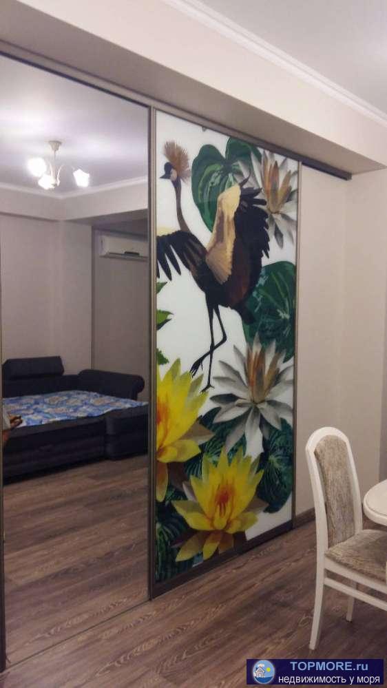 Продаётся просторная светлая квартира общей площадью 63 кв. метра - ЖК ''Грин Таун''. На придомовой территории... - 2