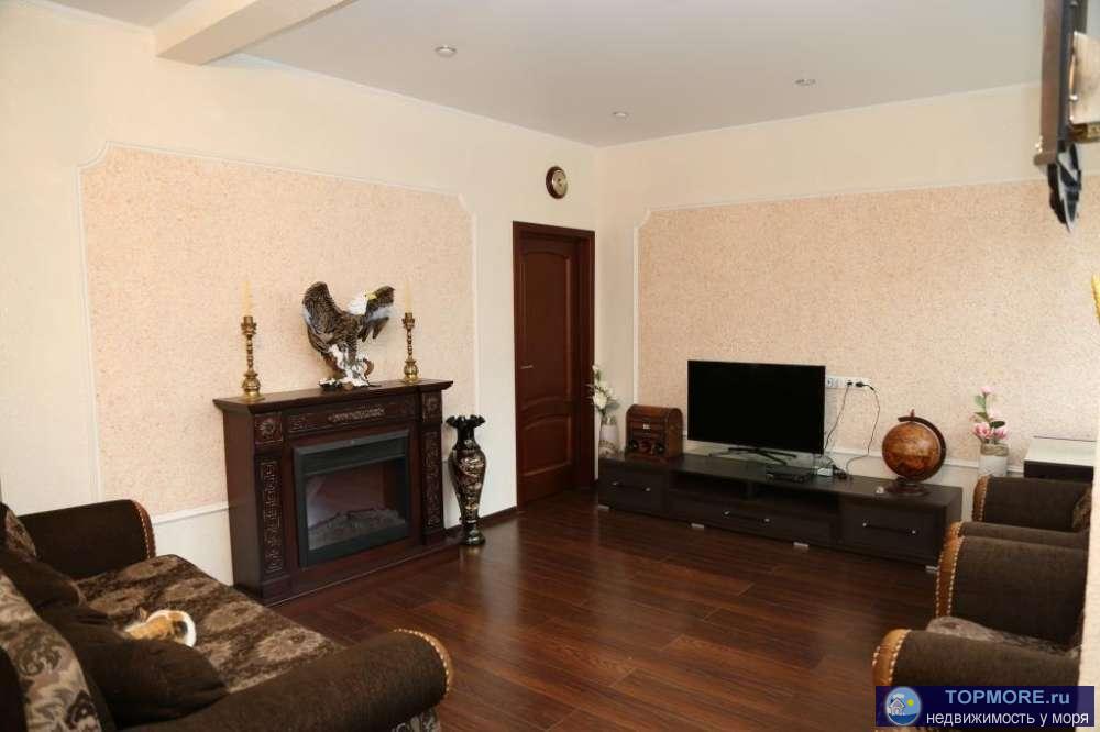 Продам уютный дом. Строил для себя  .  Собственник!!! Все фото реальные.  Находится в районе улиц Вишневая/Макаренко...