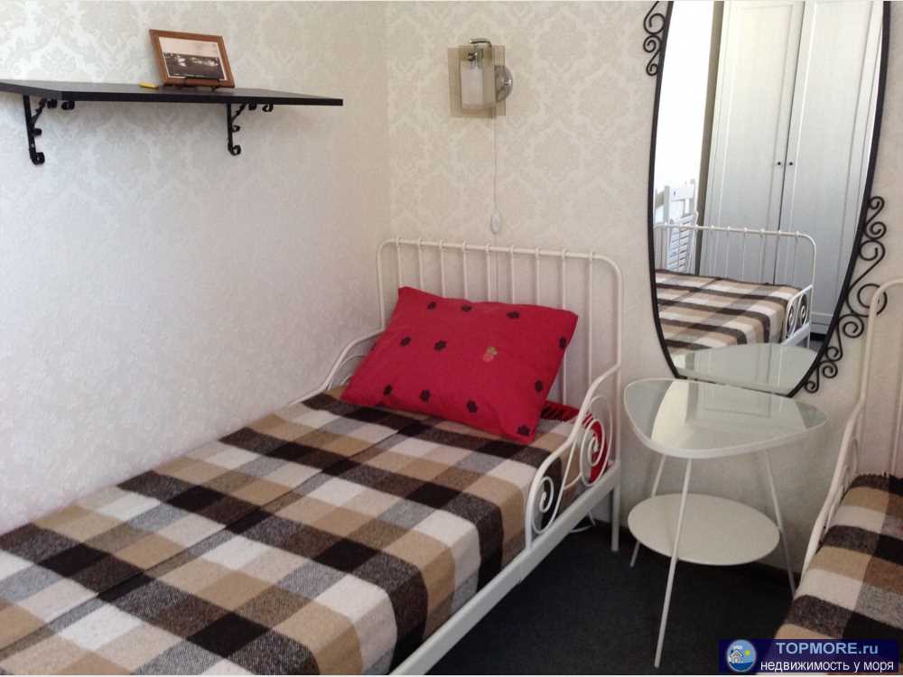 Сдаю комнату на двоих человек в частном коттедже недалеко от Зимнего театра в старом Центре Сочи.   Комната находится... - 3