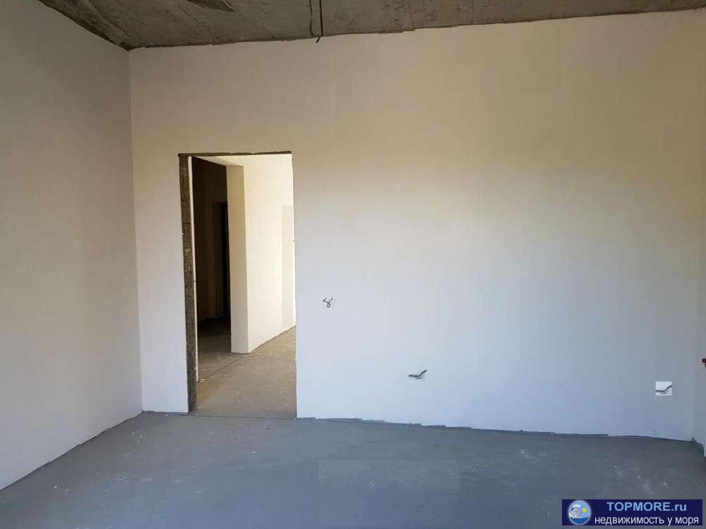 На асфальте, в тихом уголке Анапы станице Анапской продаются 3 двухэтажных облицованных кирпичом дома s-130 кв.м.... - 12