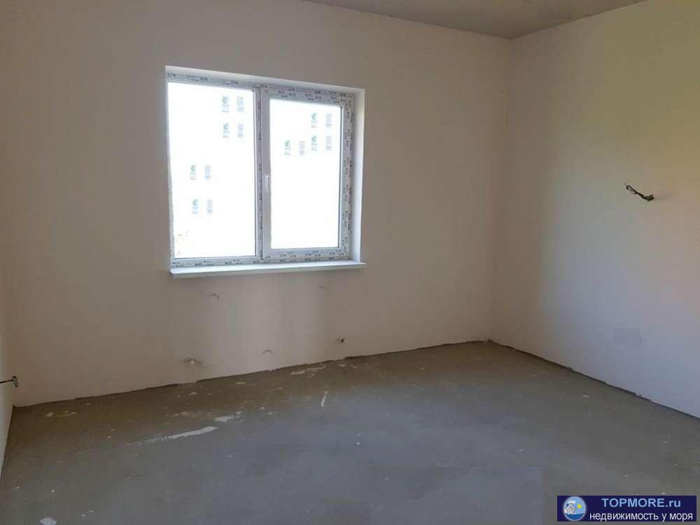 На асфальте, в тихом уголке Анапы станице Анапской продаются 3 двухэтажных облицованных кирпичом дома s-130 кв.м.... - 16