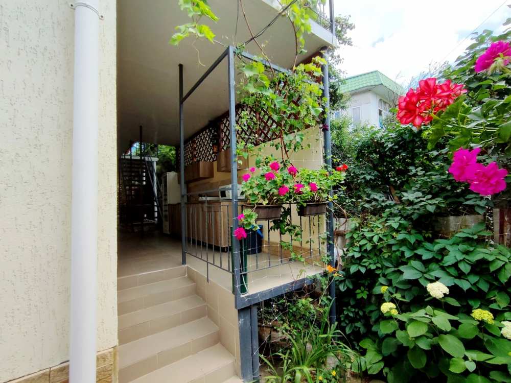 ОТКРЫТО БРОНИРОВАНИЕ НА СЕЗОН 2025    СУДАК. ГОСТЕВОЙ ДОМ 'ПРОХЛАДА' 8 МИНУТ ДО МОРЯ.  Гостевой дом расположен на... - 15