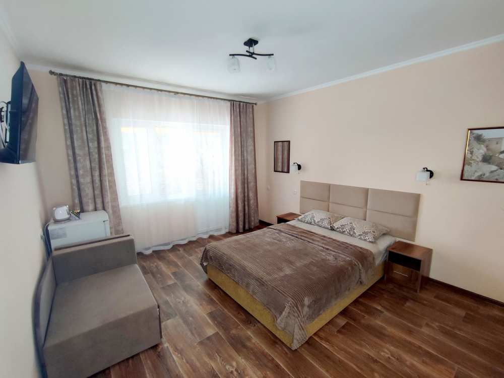 ОТКРЫТО БРОНИРОВАНИЕ НА СЕЗОН 2025    СУДАК. ГОСТЕВОЙ ДОМ 'ПРОХЛАДА' 8 МИНУТ ДО МОРЯ.  Гостевой дом расположен на... - 2