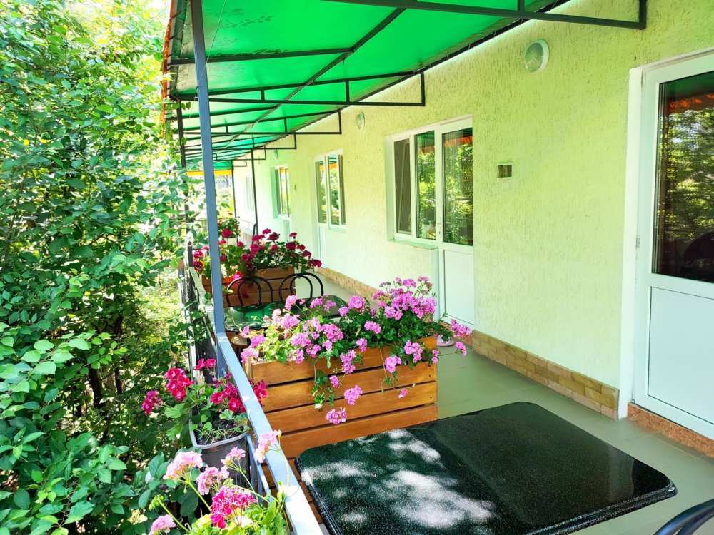 ОТКРЫТО БРОНИРОВАНИЕ НА СЕЗОН 2025    СУДАК. ГОСТЕВОЙ ДОМ 'ПРОХЛАДА' 8 МИНУТ ДО МОРЯ.  Гостевой дом расположен на... - 36