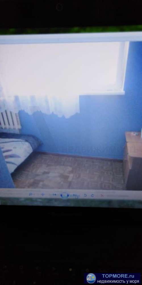 Продается 2 комнатная квартира на спокойной улице в Лазаревской. Общая площадь 40м2 . Квартира светлая, уютная со... - 1