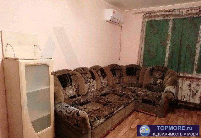 Сдается 1 комнатная квартира с мебелью. Квартира чистая и ухоженная. Развитый район  ЖK Москoвcкий.Все необxoдимoe в...