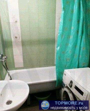 Сдается 1 комнатная квартира с мебелью. Квартира чистая и ухоженная. Развитый район  ЖK Москoвcкий.Все необxoдимoe в... - 1