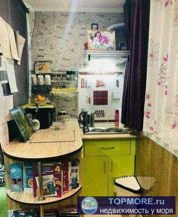 Продается квартира в Лазаревской на тихой и спокойной улице. Общая площадь 15м2. Комната с отличным ремонтом, душевая... - 1