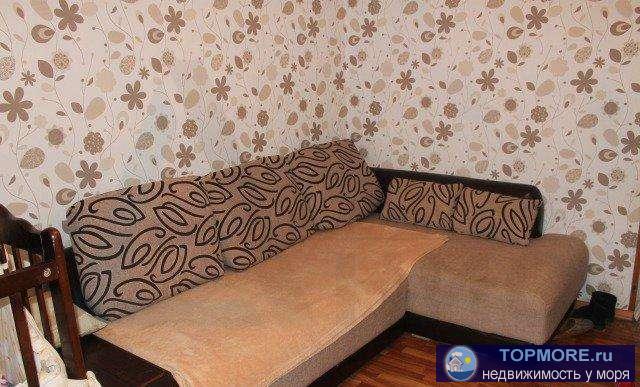 Продается комната в хорошем состояний, свежий ремонт,можно с мебелью , кухня и душ отдельно . Рядом сеть магазинов,...