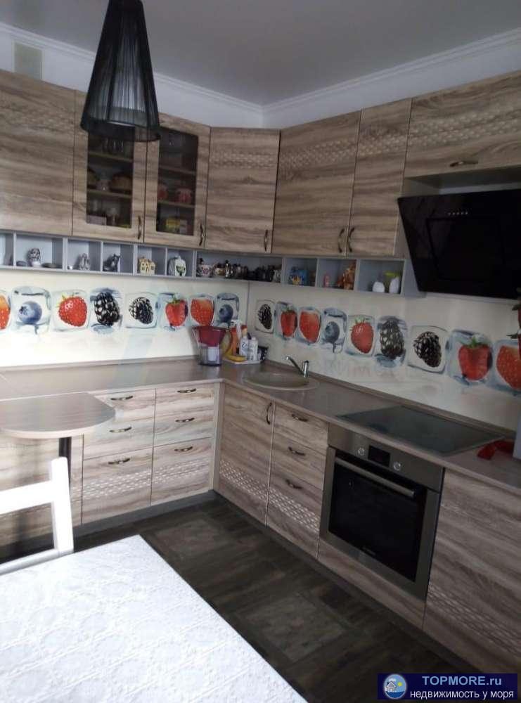 Продается 1 комнатная квартира 39.7 кв.м. на 3 этаже 14 этажного панельного дома. Квартира с хорошим ремонтом и...