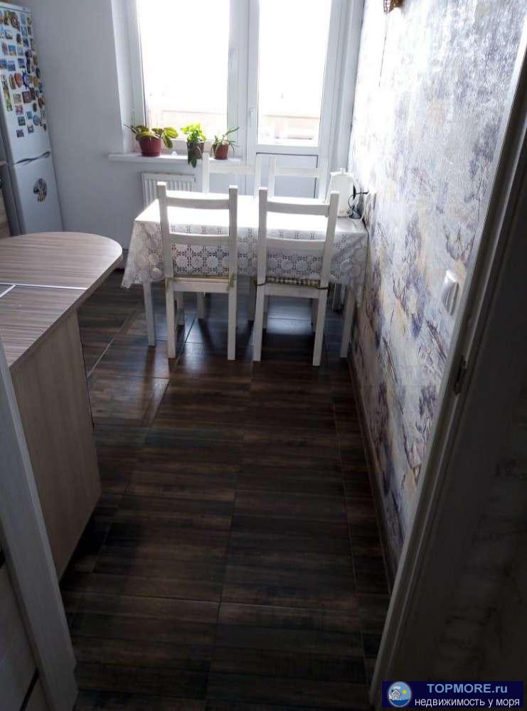 Продается 1 комнатная квартира 39.7 кв.м. на 3 этаже 14 этажного панельного дома. Квартира с хорошим ремонтом и... - 1