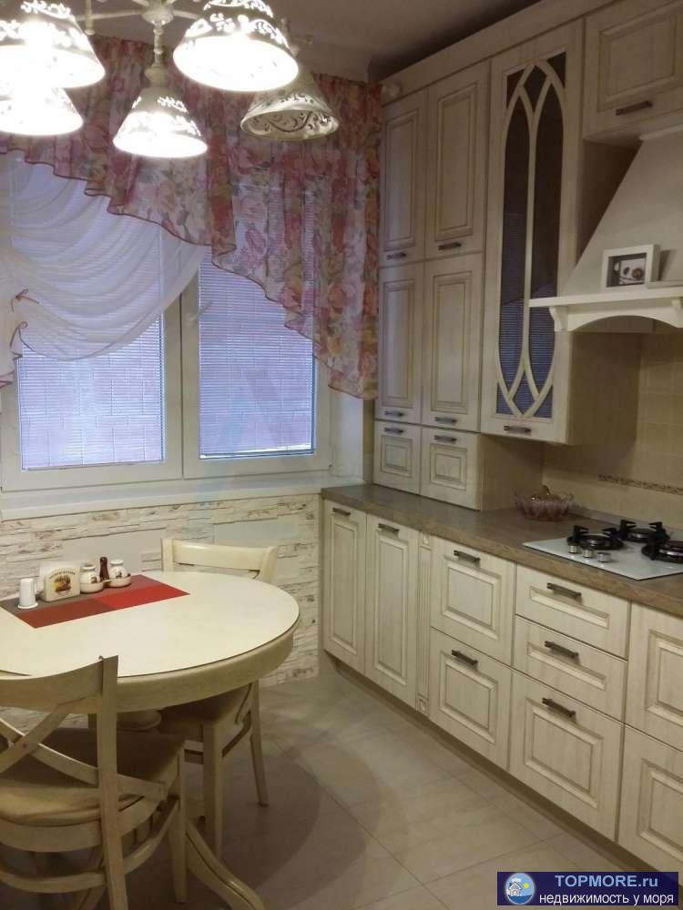 Светлая уютная квартира. Отличный ремонт, новая красивая мебель и техника. В квартире установлено автономное газовое... - 2