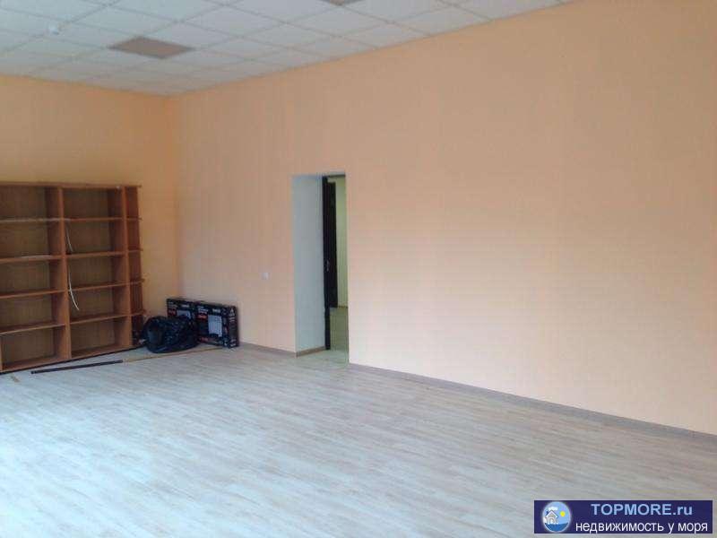 ПЕРВАЯ ЛИНИЯ!!!  Сдаётся офис на Хрусталёва в малом офисном здании. Офисы коридорного типа, свежий ремонт!  ПЕРВАЯ... - 2