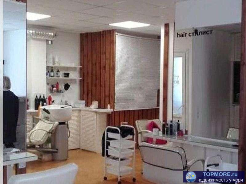    Продается отличное помещение 52м2 в новом  доме. В данный момент действующий салон красоты с арендаторами.  На...