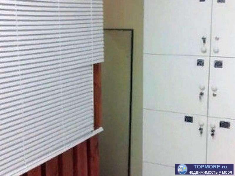    Продается отличное помещение 52м2 в новом  доме. В данный момент действующий салон красоты с арендаторами.  На... - 2