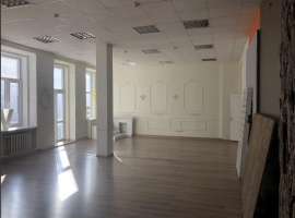 Сдается помещение свободного назначения. Центр города. Второй этаж....