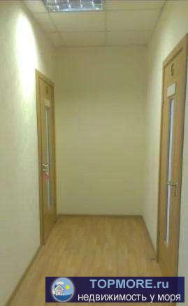 Сдается офисное помещение в офисном центре. Центр города. Второй этаж. Все коммуникации. Видеонаблюдение. Интернет.... - 2