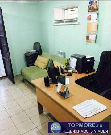 Сдается помещение свободного назначения. Подойдет под офис, представительство, предоставление услуг. Первая линия....