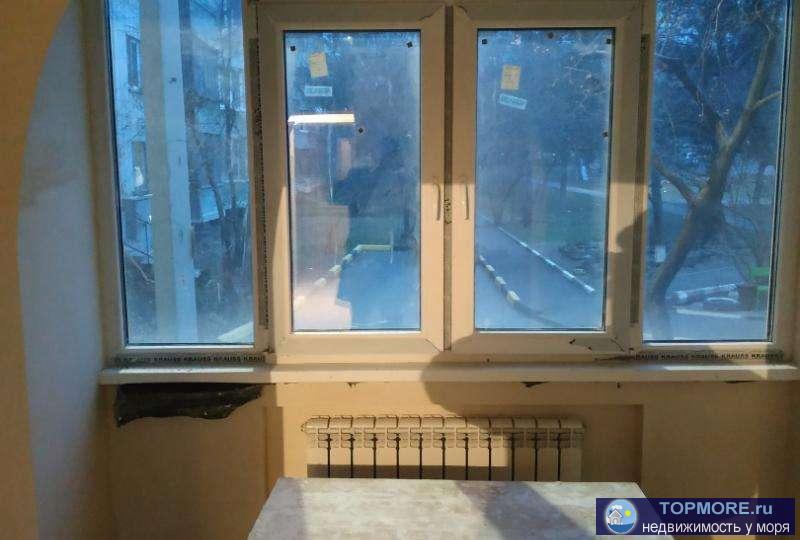 Продается отличная трехкомнатная квартира, в которой сделан ремонт под чистовую и черновую отделку. Заменены все...