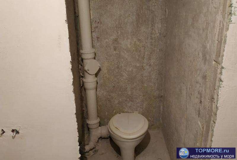 Продается отличная трехкомнатная квартира, в которой сделан ремонт под чистовую и черновую отделку. Заменены все... - 1