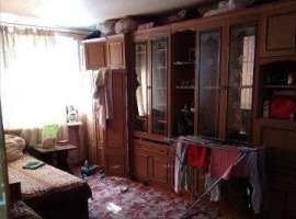 Продается трехкомнатная квартира очень теплая.  Хорошо развитая...