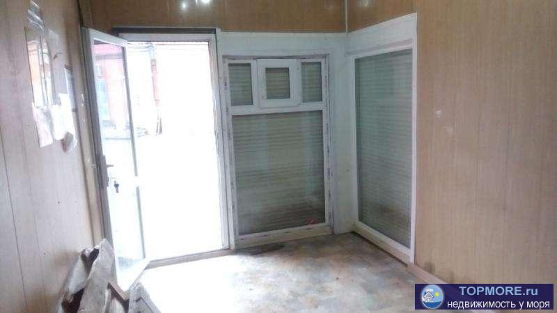 Аренда торгового помещения в Симферополе. ПЕРВАЯ ЛИНИЯ!!! ВЫСОКИЙ ПЕШЕХОДНЫЙ И АВТОМОБИЛЬНЫЙ ТРАФИК!!! Звоните,...