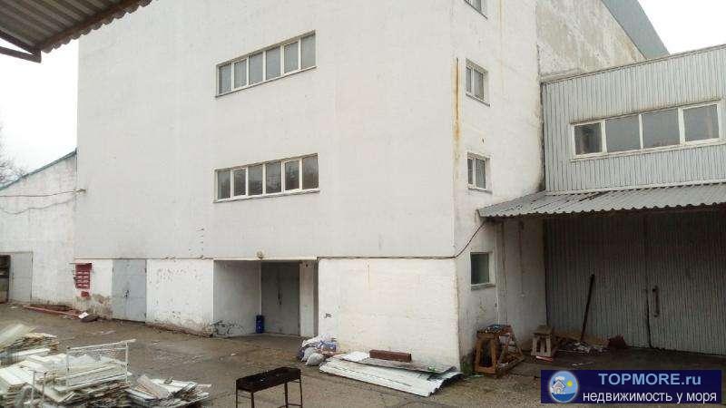 Аренда офиса в Симферополе. Кабинетная система с коридором. имеется два кабинета под кассу и серверную. Есть... - 2