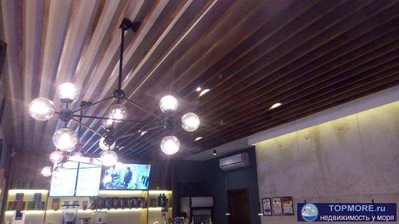 Сдаётся помещение свободного назначения в самом Центре города Симферополя. ПЕРВАЯ ЛИНИЯ!!! ВЫСОКИЙ АВТОМОБИЛЬНЫЙ И...