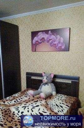 Сдаётся (без выселения) 1 к/кв улучшенной планировки в районе Стрелецкой (прекрасный вид на море). В квартире есть... - 1