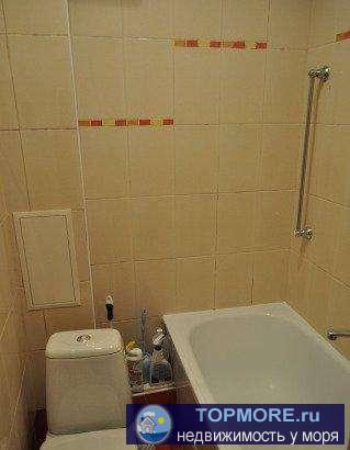 Сдаётся 2к-квартира в Центре по ул. Генерала Петрова. 1 этаж сталинского проекта, 45 кв.м.Комнаты смежные,... - 1