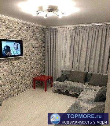 Сдается 2-х комнатная квартира Стрелецкая бухта. Этаж 2/5 .Качественный ЕВРО ремонт. Комнаты раздельные....