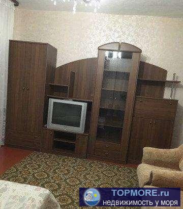 Сдаётся 1 этаж 2эт дома. Дом находится в районе Пожарова и гостиницы 'Крым'. Для авто- закрывающаяся парковка. Вход...