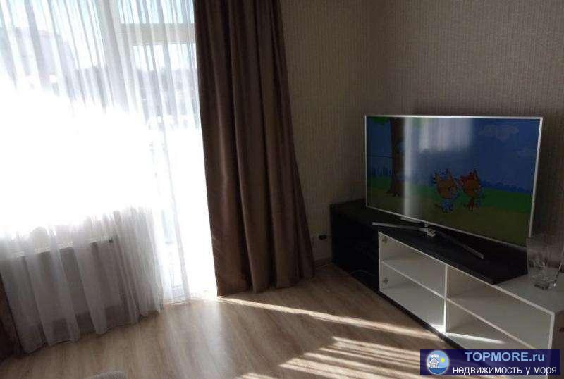 Сдам на длительный срок однокомнатную квартиру в удобном районе Севастополя. Рядом магазины, садик, две школы,...