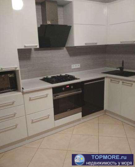 Продается 2х- комнатная квартира на берегу черного моря.Квартира общей площадью 60 кв.м.Десятый этаж нового жилого...