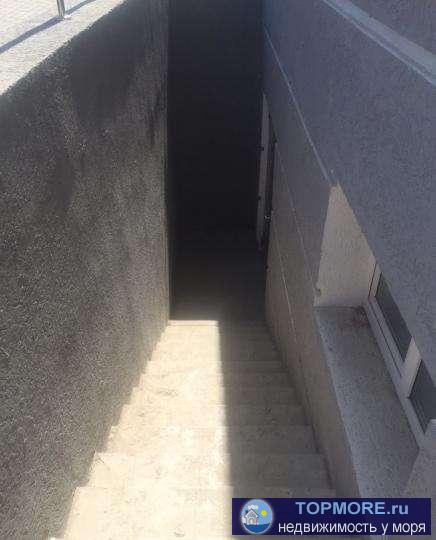 Сдается помещение свободного назначения 200 кв. м. на пр-те Октябрьской Революции. ПЕРВАЯ ЛИНИЯ! ВЫСОКИЙ ПЕШЕХОДНЫЙ И... - 1