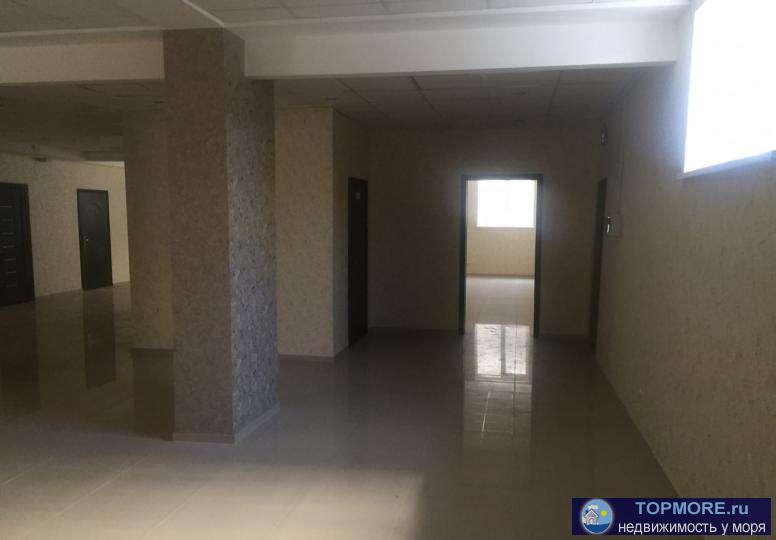 Сдается помещение свободного назначения 200 кв. м. на пр-те Октябрьской Революции. ПЕРВАЯ ЛИНИЯ! ВЫСОКИЙ ПЕШЕХОДНЫЙ И... - 2