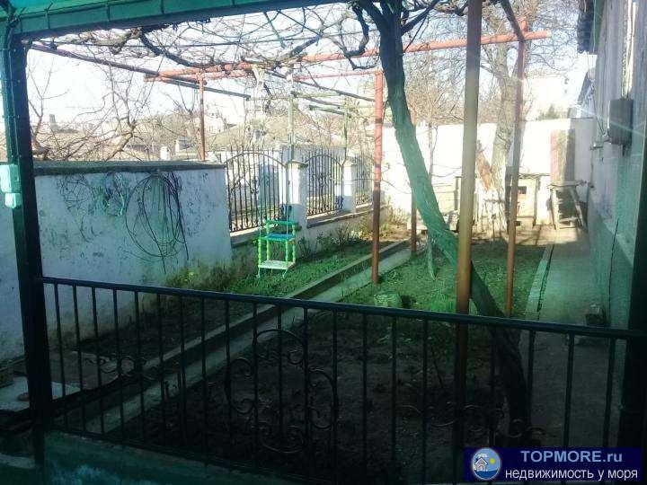 Сдается дом с участком, на длительный срок, три комнаты, кухня, есть вся мебель и бытовая техника, кабельное... - 1