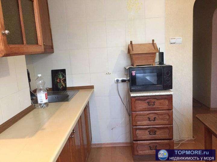 Сдается однокомнатная квартира в Гагаринском районе на Астана Кесаева, есть вся мебель и бытовая техника, интернет,...