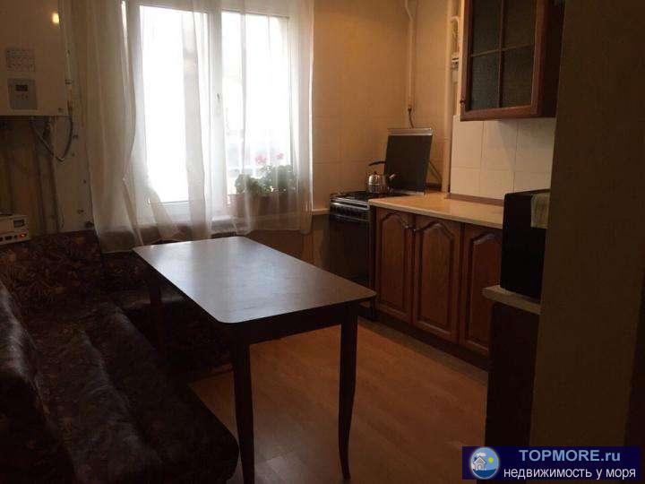 Сдается однокомнатная квартира в Гагаринском районе на Астана Кесаева, есть вся мебель и бытовая техника, интернет,... - 2