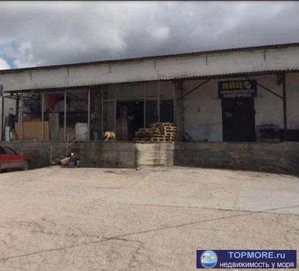 Сдаётся капитальный склад  на охраняемой территории. Склад имеет хороший подъезд, большую эстакаду 60 кВ м. Высота...