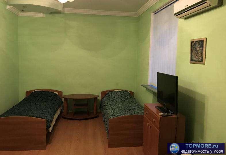 Центр города.  Хорошее расположение , вай фай , телевизор ,стиральная машина , кондиционер . Есть все для комфортного... - 1