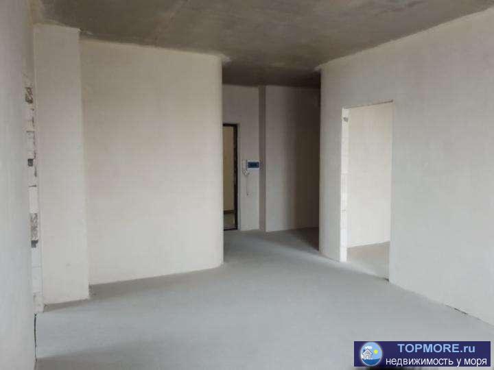 Продается трехкомнатная квартира в ЖК . Квартира светлая, теплая, окна выходят на гору Чатыр-Даг. Отопление...