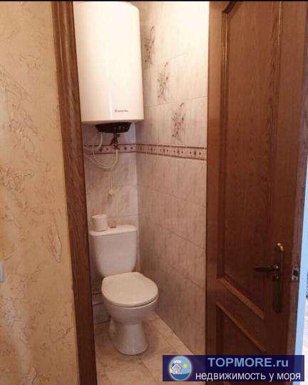 Сдается трехкомнатная квартира по Проспекту Октябрьской Революции, с видом на море! Удобное месторасположение! Рядом... - 2