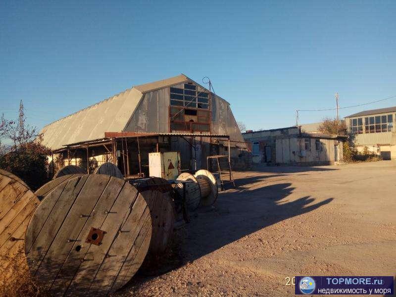 Продается производственная база с комплексом зданий  2082.7, с учетом права пользования частью  земельным участком...