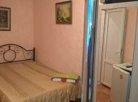 Ялта, ул.Архивная. До Набережной 100 метров. 
Аккуратная 1к....