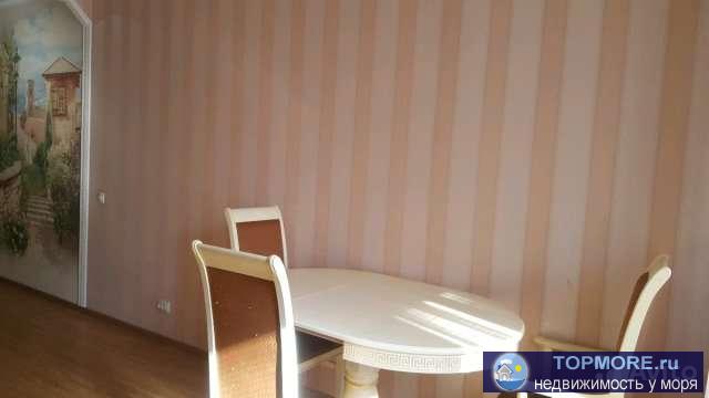 Продаю двухкомнатную квартиру в элитном кирпичном доме с лифтом, природным газом на все. Район тихий, соседи все... - 1