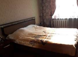 Продам 3х-комнатную квартиру в центре, ул. Калинина.Все в шаговой...