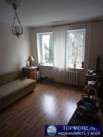 Неспешно продаю хорошую кв. в очень хорошем районе. Квартира в хорошем состоянии, полы финский ламинат, в кухне... - 2