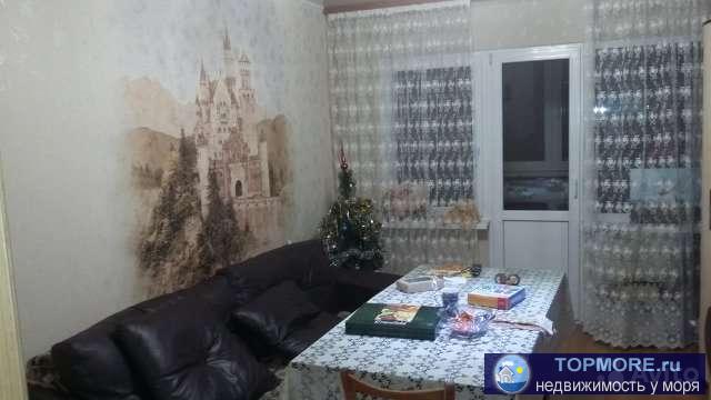 Продается двухкомнатная квартира в центре города Туапсе, улица Комсомольская д.1. Второй этаж пятиэтажного дома общая... - 1